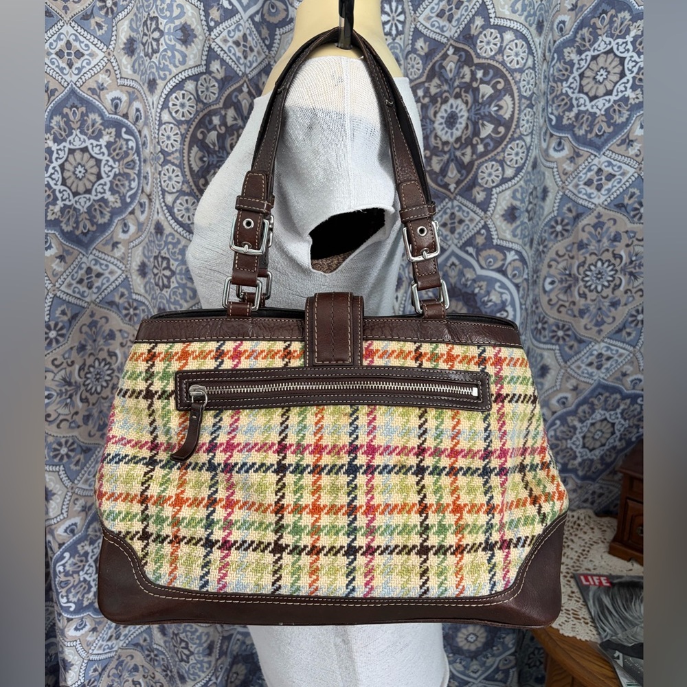 Coach Hampton Tattersall Houndstooth Wool Shoulder Bag - F12633 - Picture 3 of 11